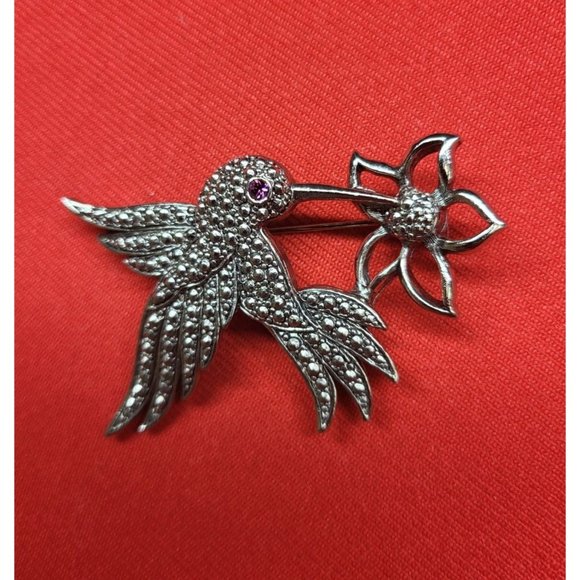 Vintage Avon Fluttering Hummingbird Pin 1992 - Picture 5 of 10